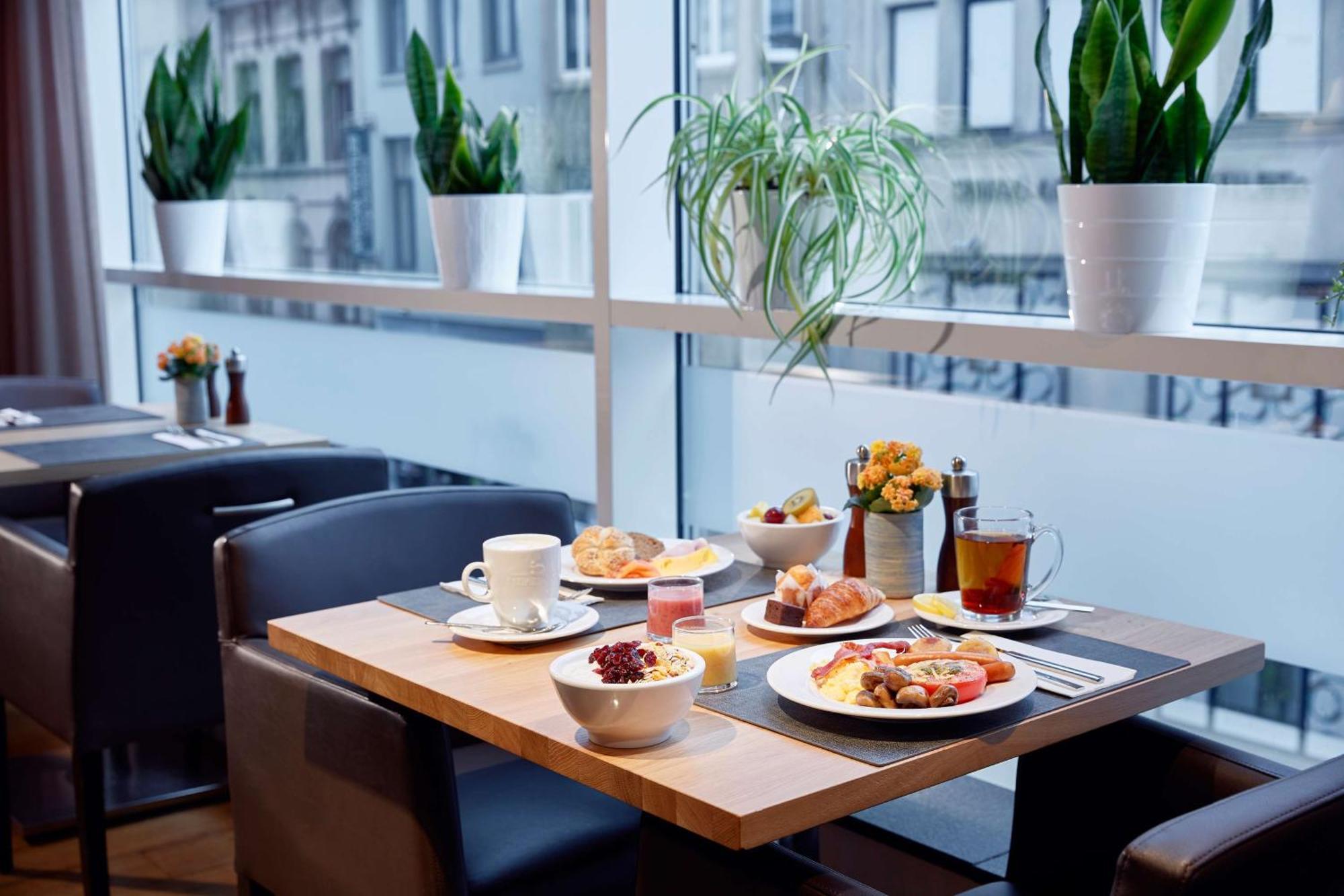 Lindner Hotel Antwerp, Part Of Jdv By Hyatt Ngoại thất bức ảnh